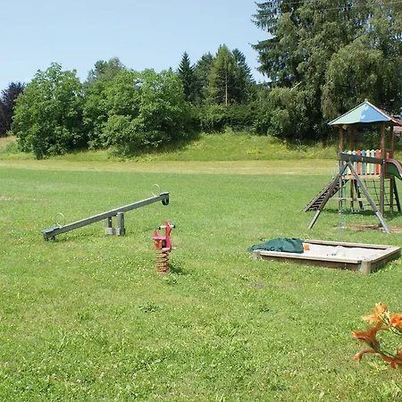 Sportpension Aichholzer شقة *